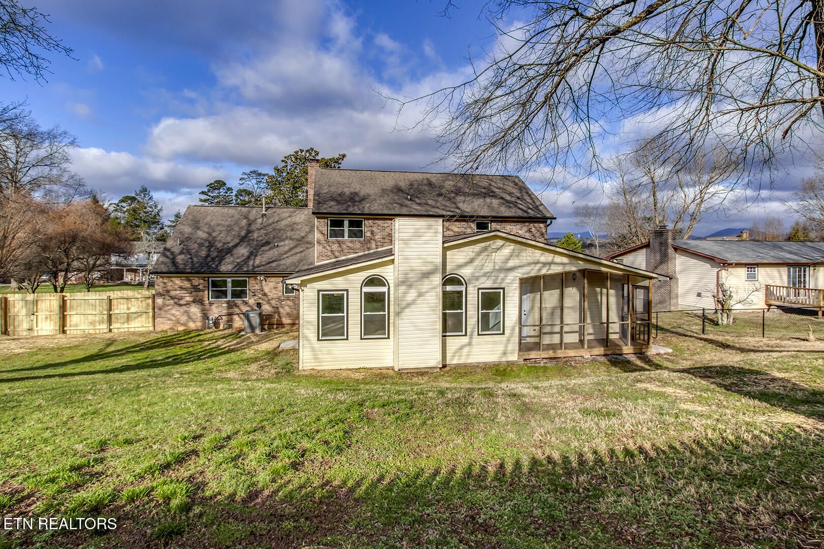 107 Carson Lane Oak Ridge, TN 37830 - Photo 52 of 55 52_CarsonLane_107_Back