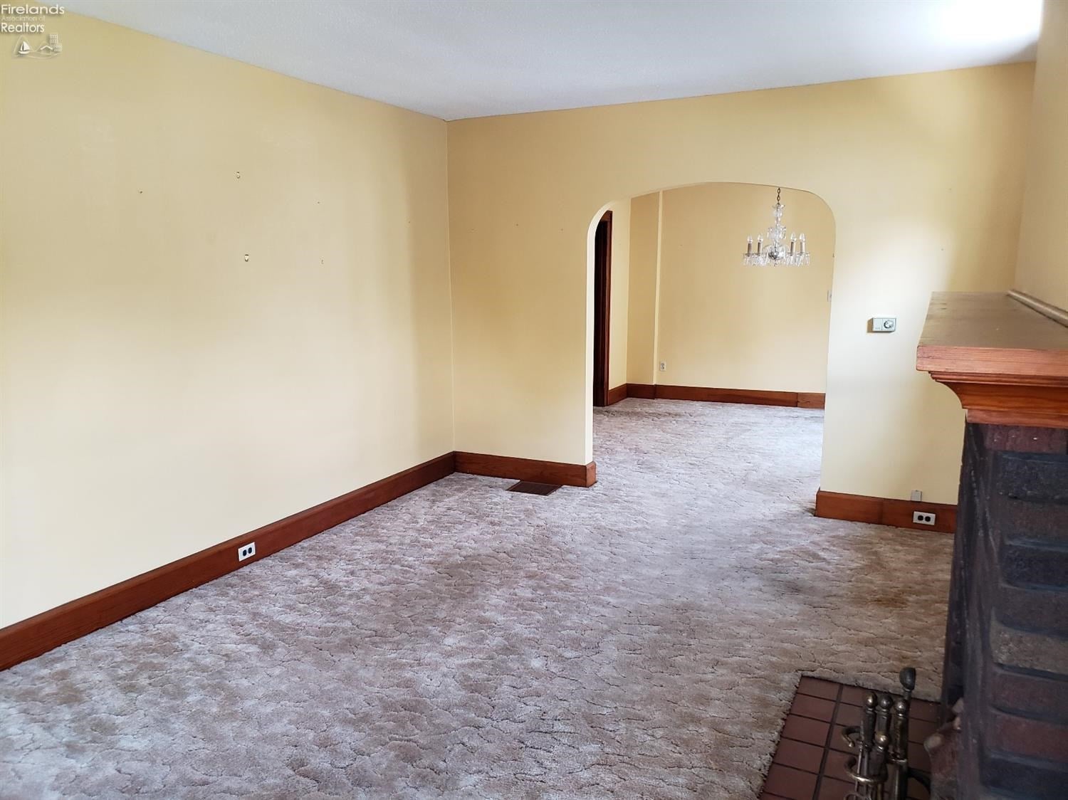 1126 Waverly Road Sandusky, OH 44870 - Photo 2 of 10 Gallery Image 2