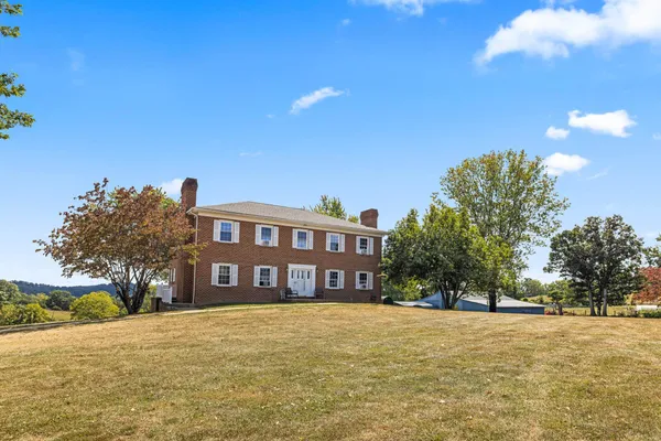 $1,799,000 | 1370 Middlebrook Road, Staunton, VA 24401