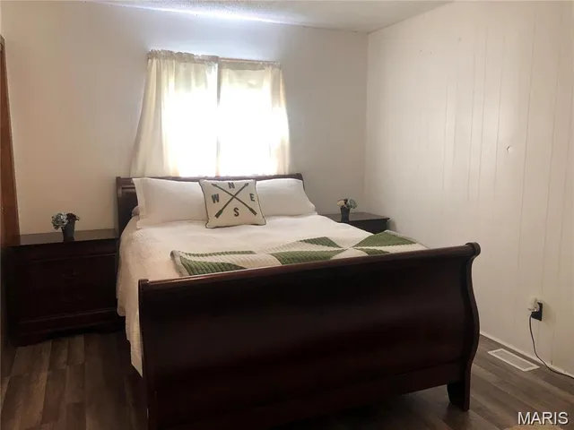 $129,900 | 120 County Road 520, Ellington, MO 63638