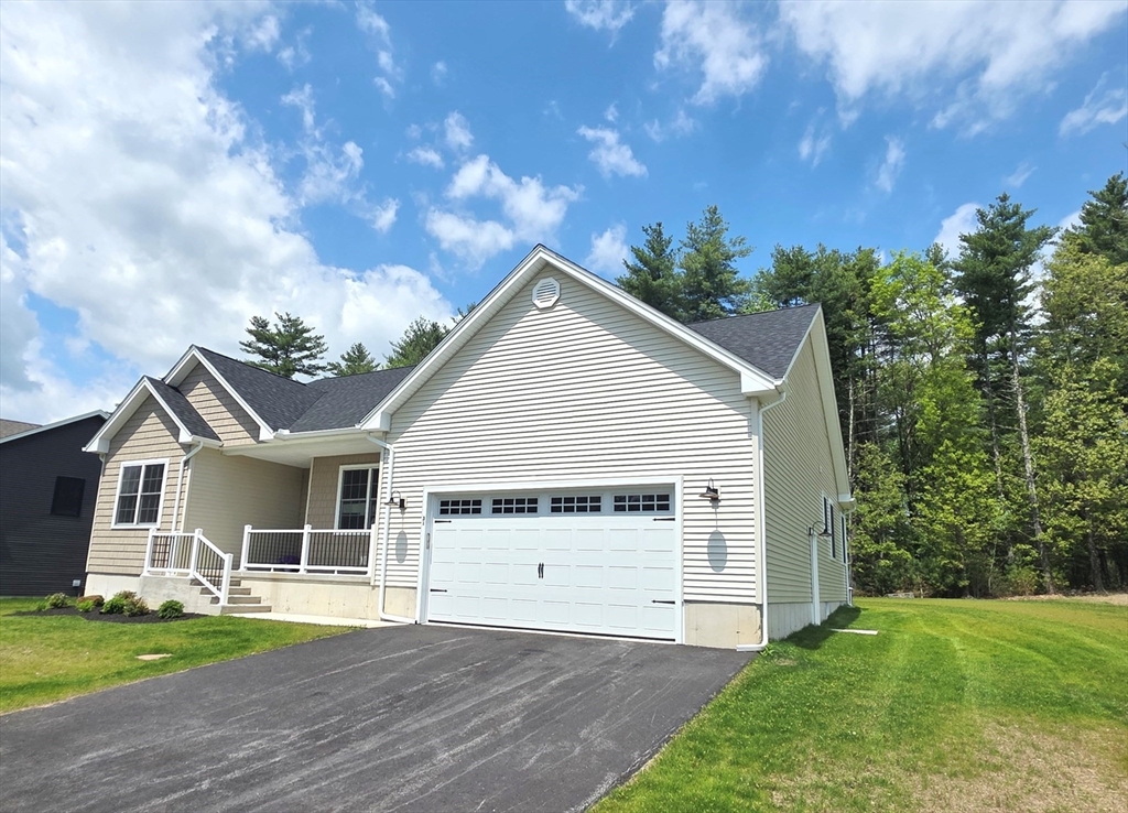 31 High Blf Road Belchertown, MA 01007 - Photo 3 of 36