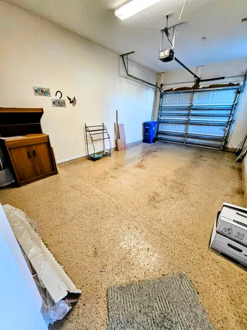 a bed room with a bed