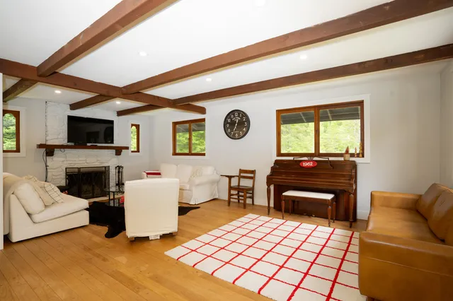 $525,000 | 3 Strattonwald Road, Winhall, VT 05340