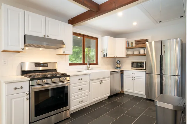 $525,000 | 3 Strattonwald Road, Winhall, VT 05340