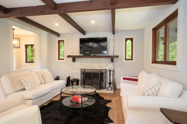 $525,000 | 3 Strattonwald Road, Winhall, VT 05340