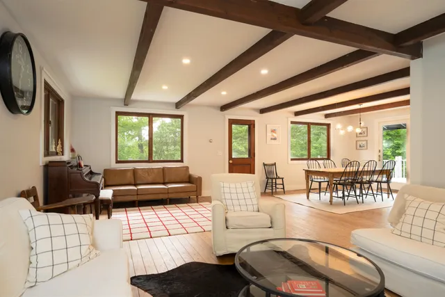 $525,000 | 3 Strattonwald Road, Winhall, VT 05340