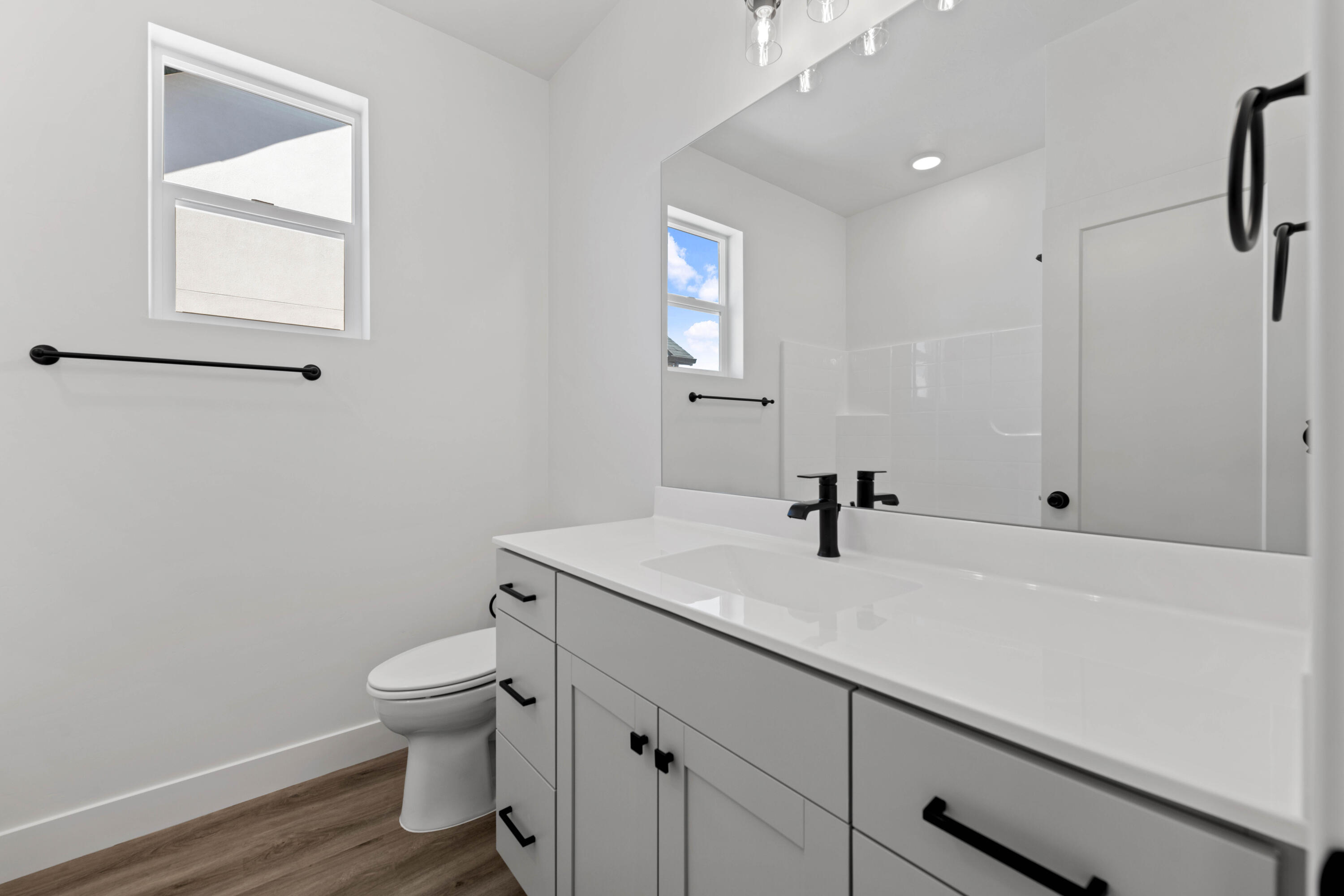 336 West Rosie Loop, Unit LOT 45W Cedar City, UT 84721 - Photo 15 of 30 Hall Bath