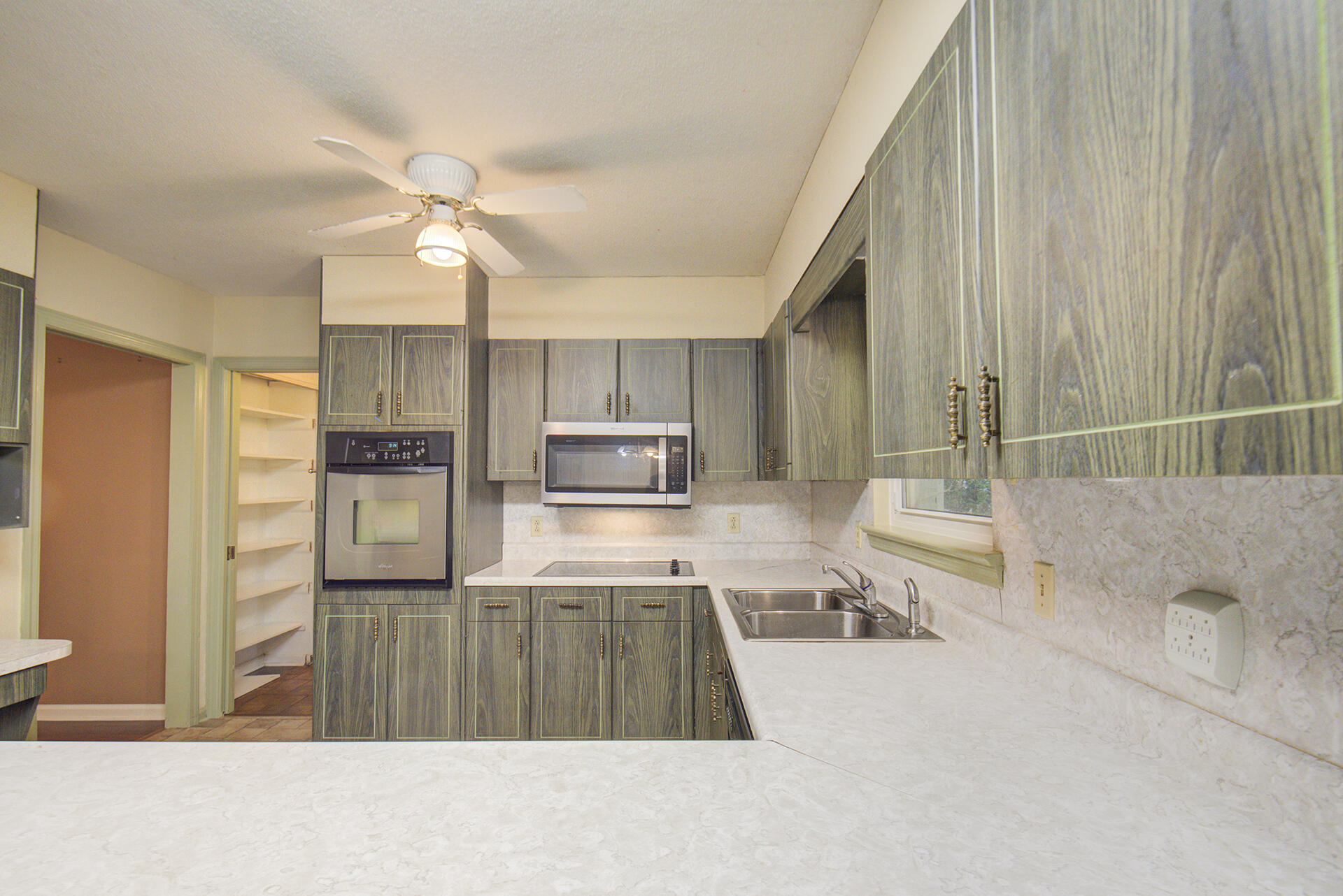 5851 North Park Road Hixson, TN 37343 - Photo 8 of 64 Kitchen