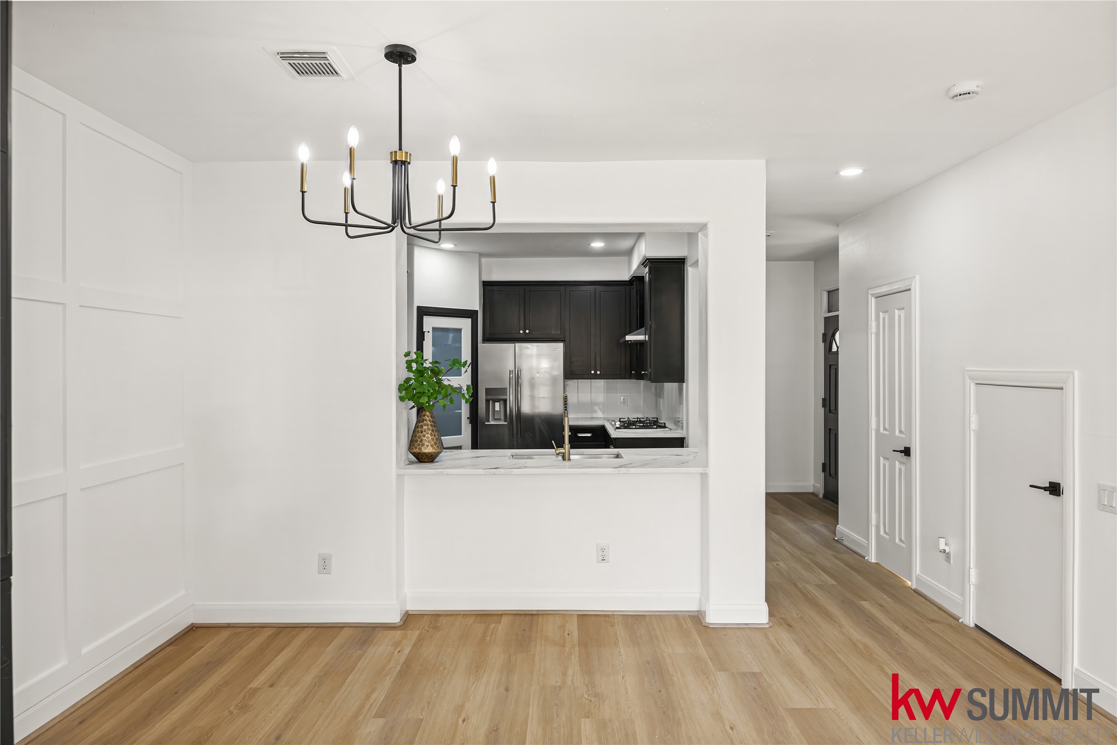 2410 Calumet Street, Unit B Houston, TX 77004 - Photo 19 of 34 a very nice looking room with wooden floor