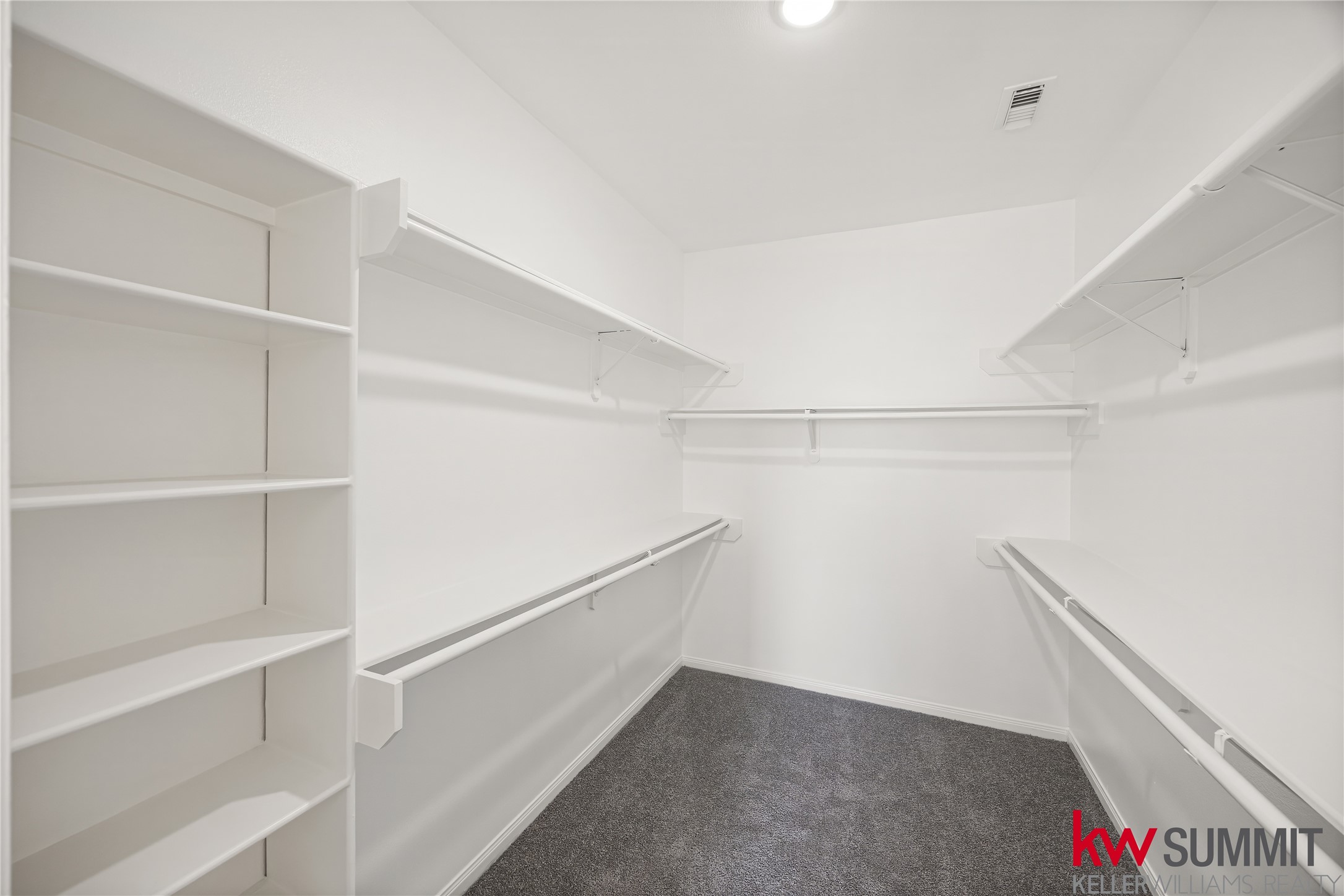 2410 Calumet Street, Unit B Houston, TX 77004 - Photo 26 of 34 a view of an empty walk in closet