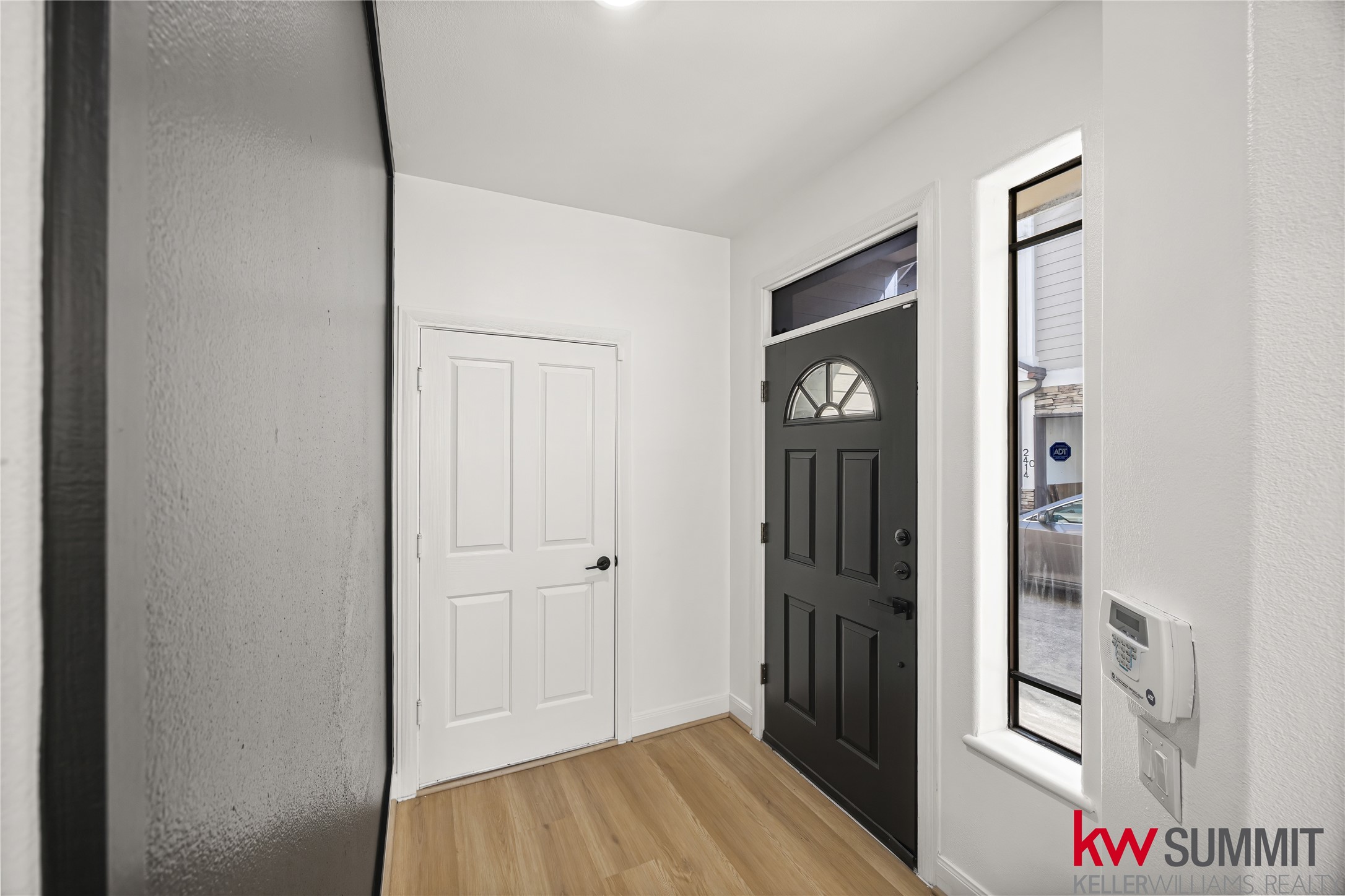 2410 Calumet Street, Unit B Houston, TX 77004 - Photo 5 of 34