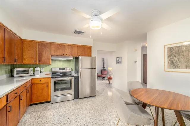 $2,100 | 723 Wilson Avenue, Lakeland, FL 33801