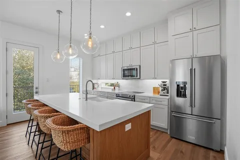 $650,000 | 6000 Hudson Street, Unit 101, Dallas, TX 75206