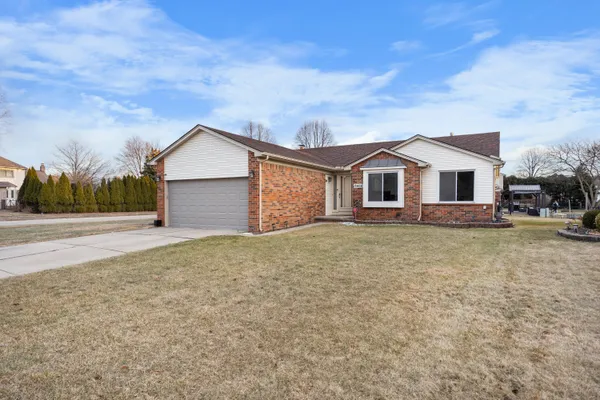 $379,000 | 13468 Mair Drive, Sterling Heights, MI 48313
