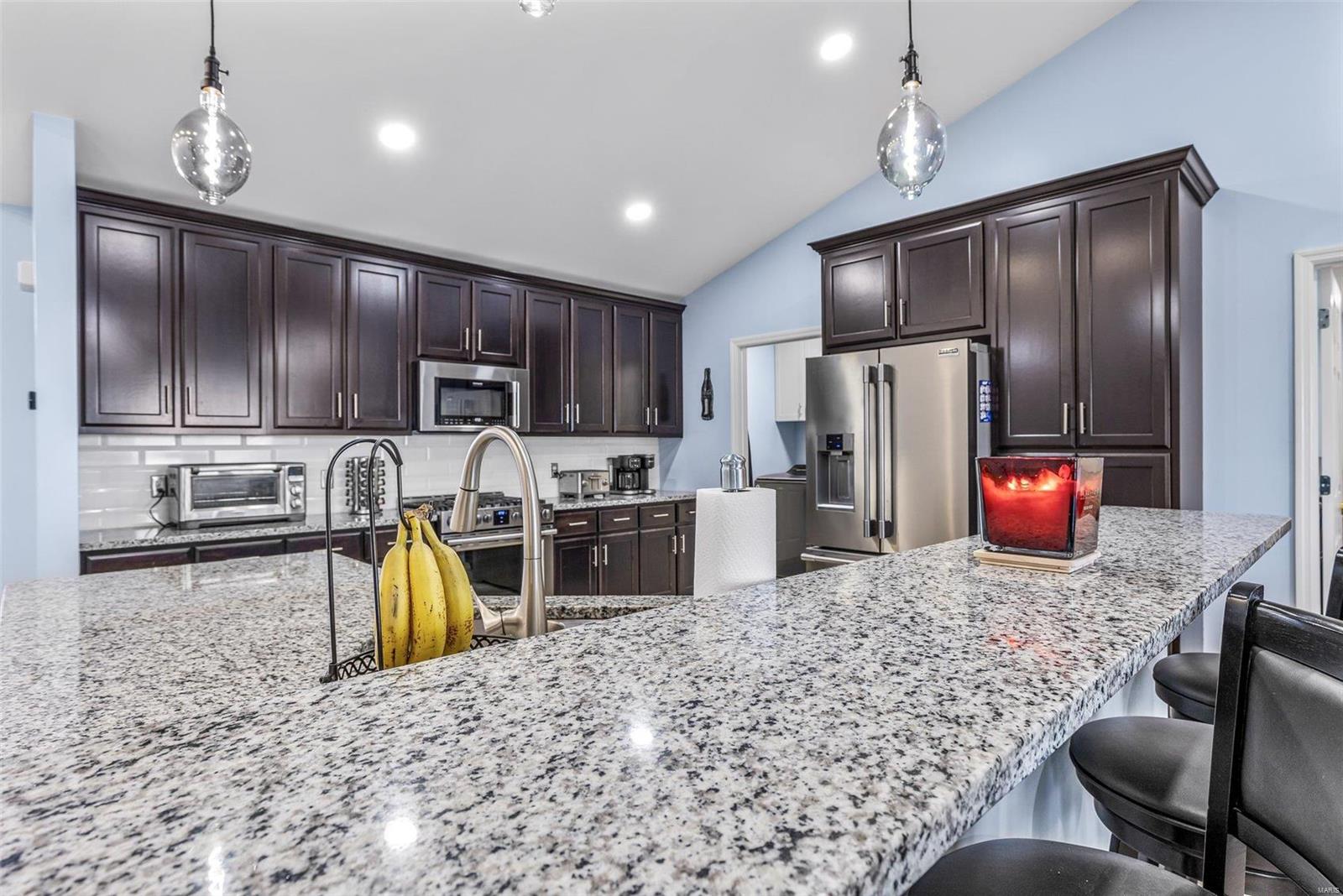 1869 Sunset Lane Festus, MO 63028 - Photo 4 of 40