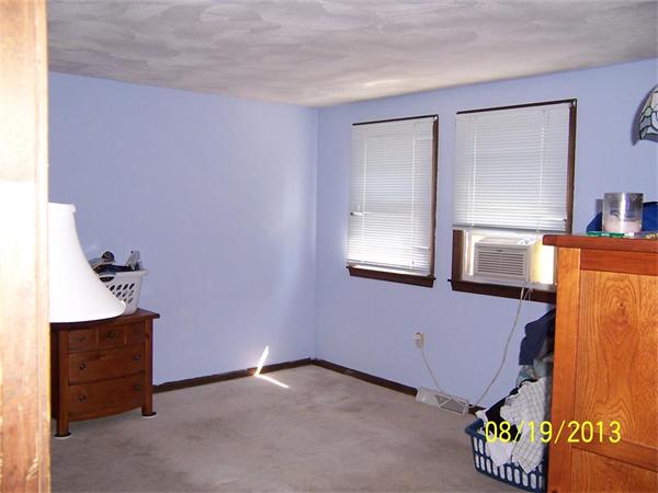 26 Jayson Road Methuen, MA 01844 - Photo 5 of 13 Gallery Image 5