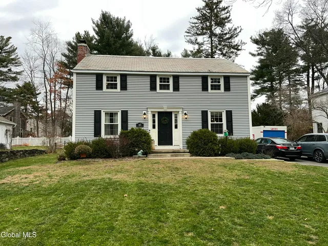 $519,900 | 91 Fernbank Avenue, Bethlehem, NY 12054