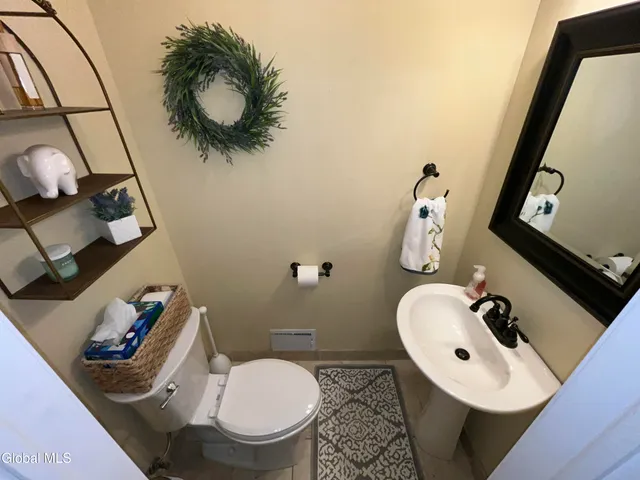 $519,900 | 91 Fernbank Avenue, Bethlehem, NY 12054