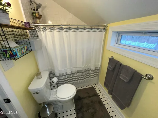 $519,900 | 91 Fernbank Avenue, Bethlehem, NY 12054