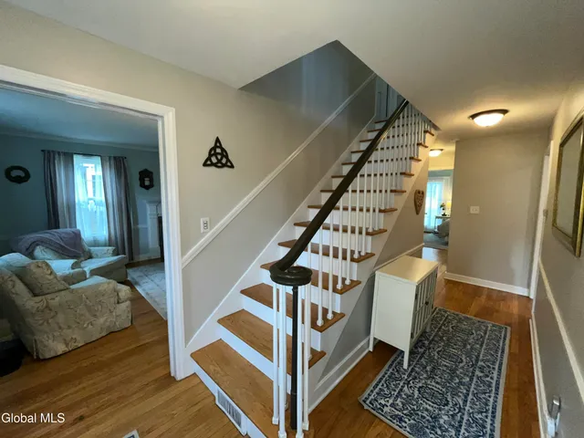 $519,900 | 91 Fernbank Avenue, Bethlehem, NY 12054