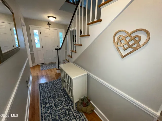 $519,900 | 91 Fernbank Avenue, Bethlehem, NY 12054