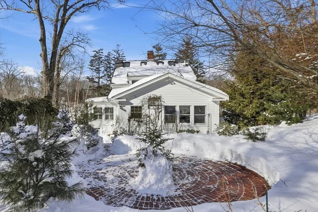 $1,150,000 | 65 East Street, Hingham, MA 02043