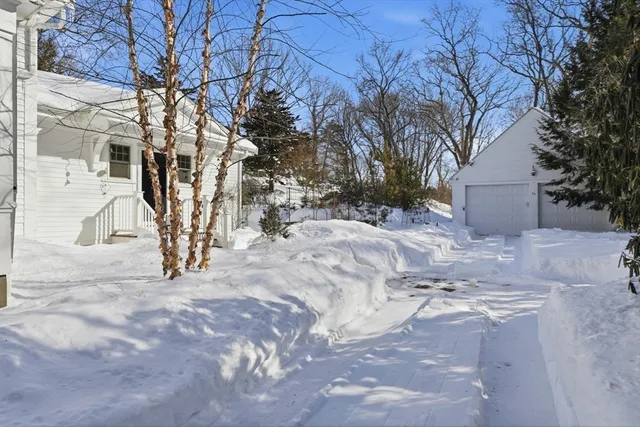 $1,150,000 | 65 East Street, Hingham, MA 02043