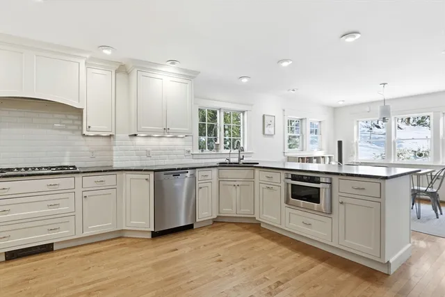 $1,150,000 | 65 East Street, Hingham, MA 02043