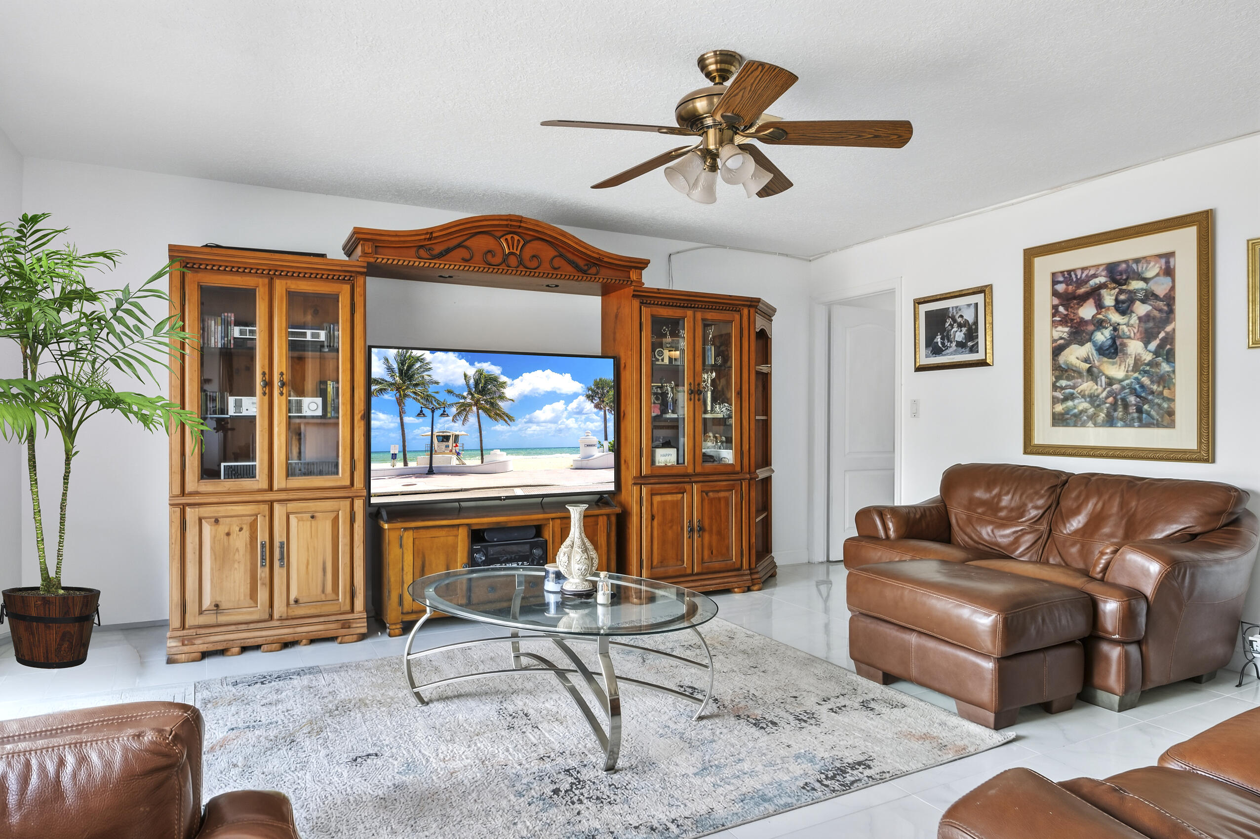 10334 Southwest 164th Place Miami, FL 33196 - Photo 15 of 41 R_F028 (5)