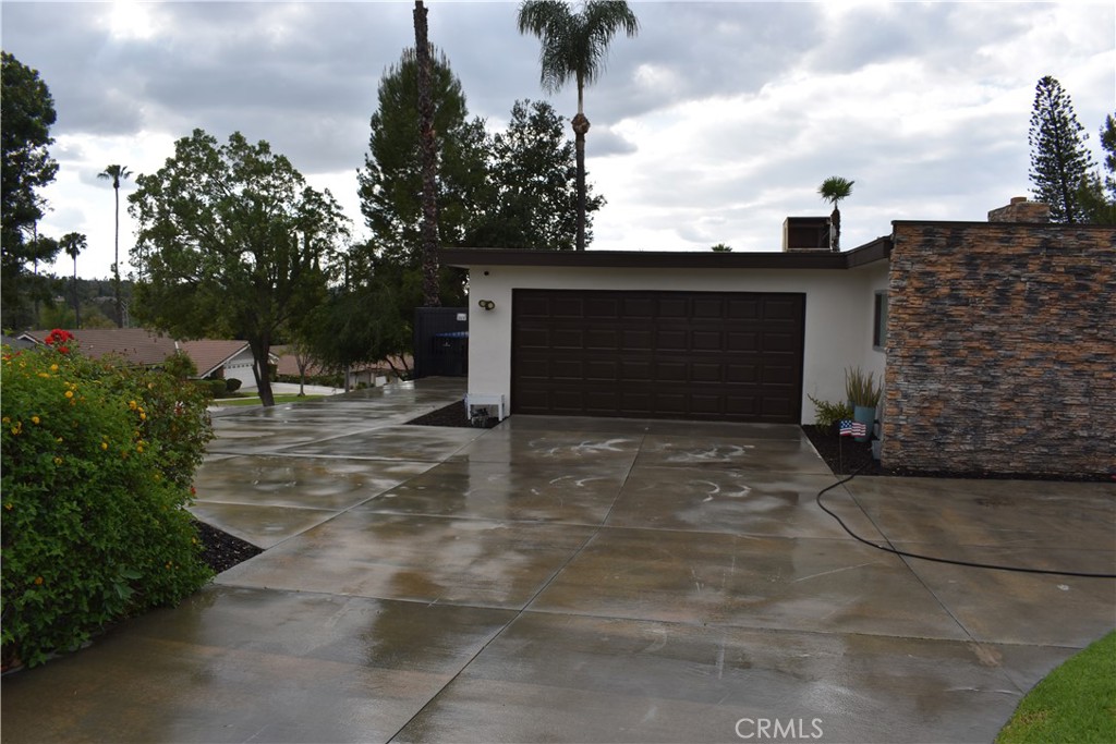 1156 Lyndhurst Drive Riverside, CA 92507 - Photo 6 of 57