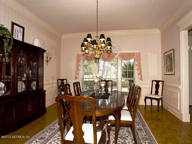 8272 Riding Club Road Jacksonville, FL 32256 - Photo 8 of 27 Dining Room