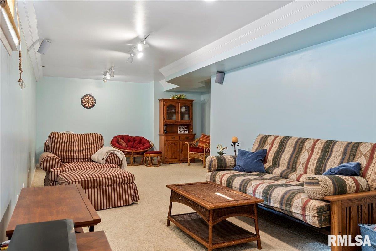 1408 Burning Bush Court Springfield, IL 62712 - Photo 34 of 39 Gallery Image 34