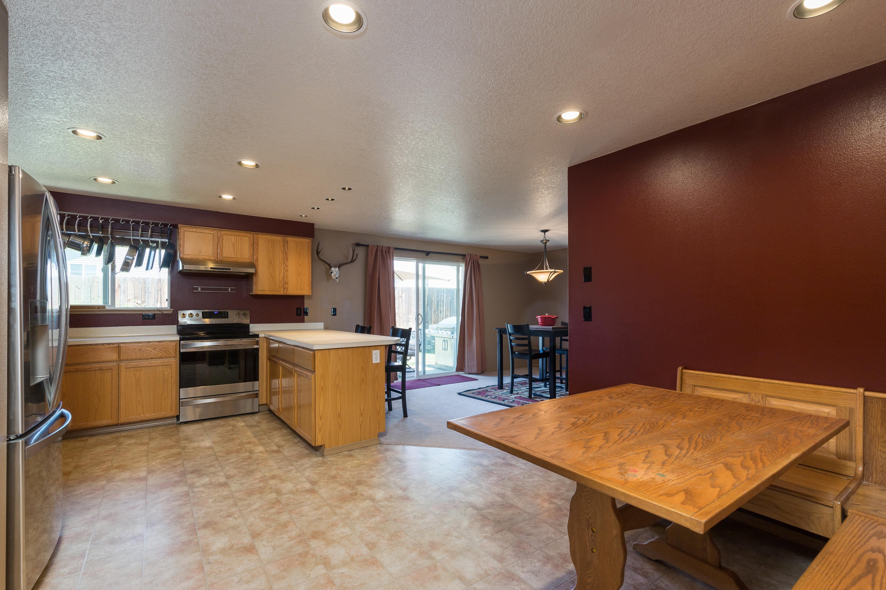 304 East Ridgeview Drive Culver, OR 97734 - Photo 6 of 20 304 E Ridgeview Dr (7 of 21)