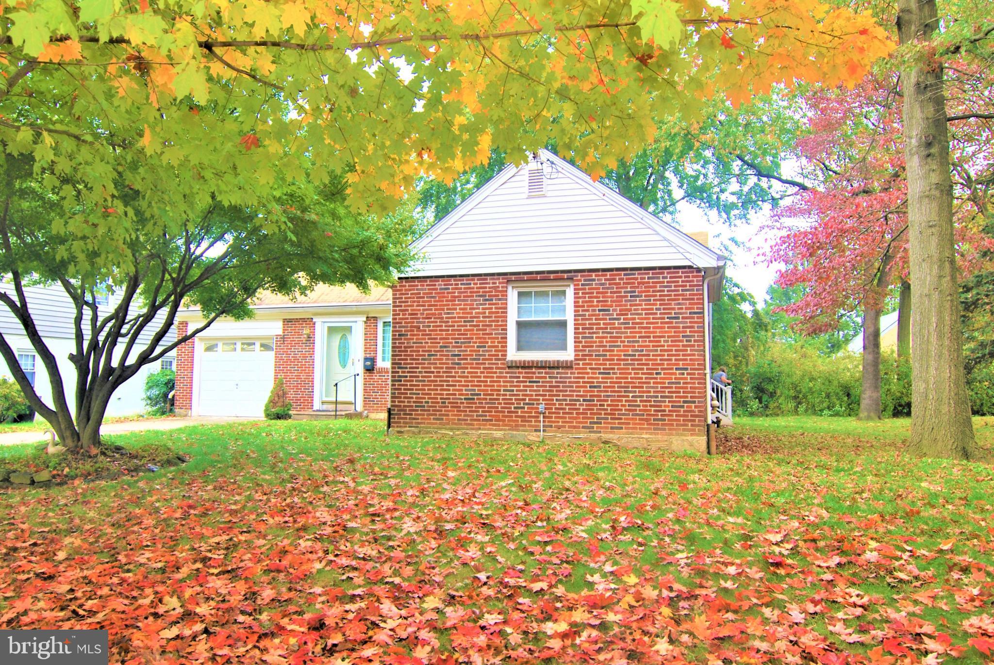 8310 Rising Sun Avenue Philadelphia, PA 19111 - Photo 2 of 24 Gallery Image 2