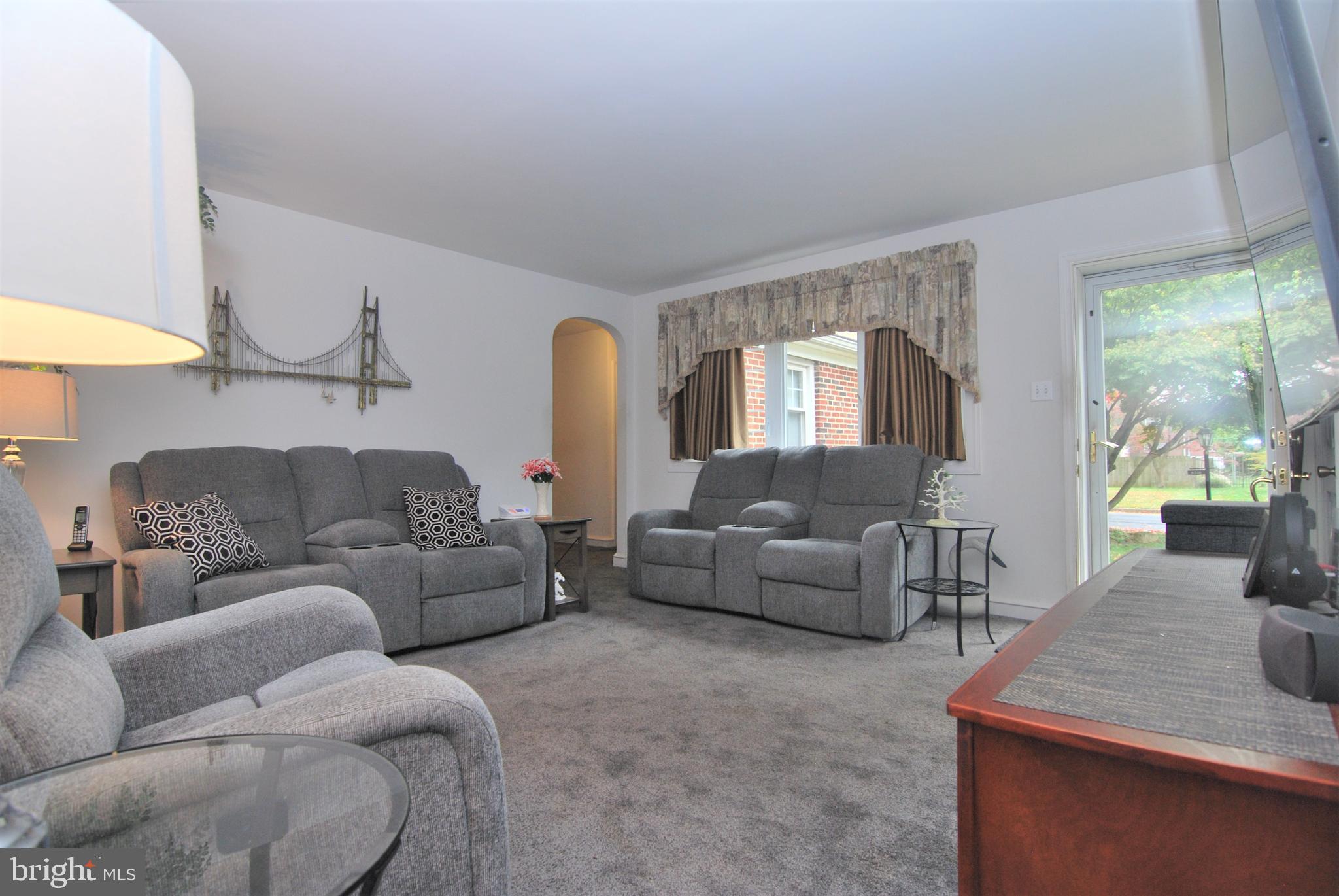 8310 Rising Sun Avenue Philadelphia, PA 19111 - Photo 5 of 24 Gallery Image 5