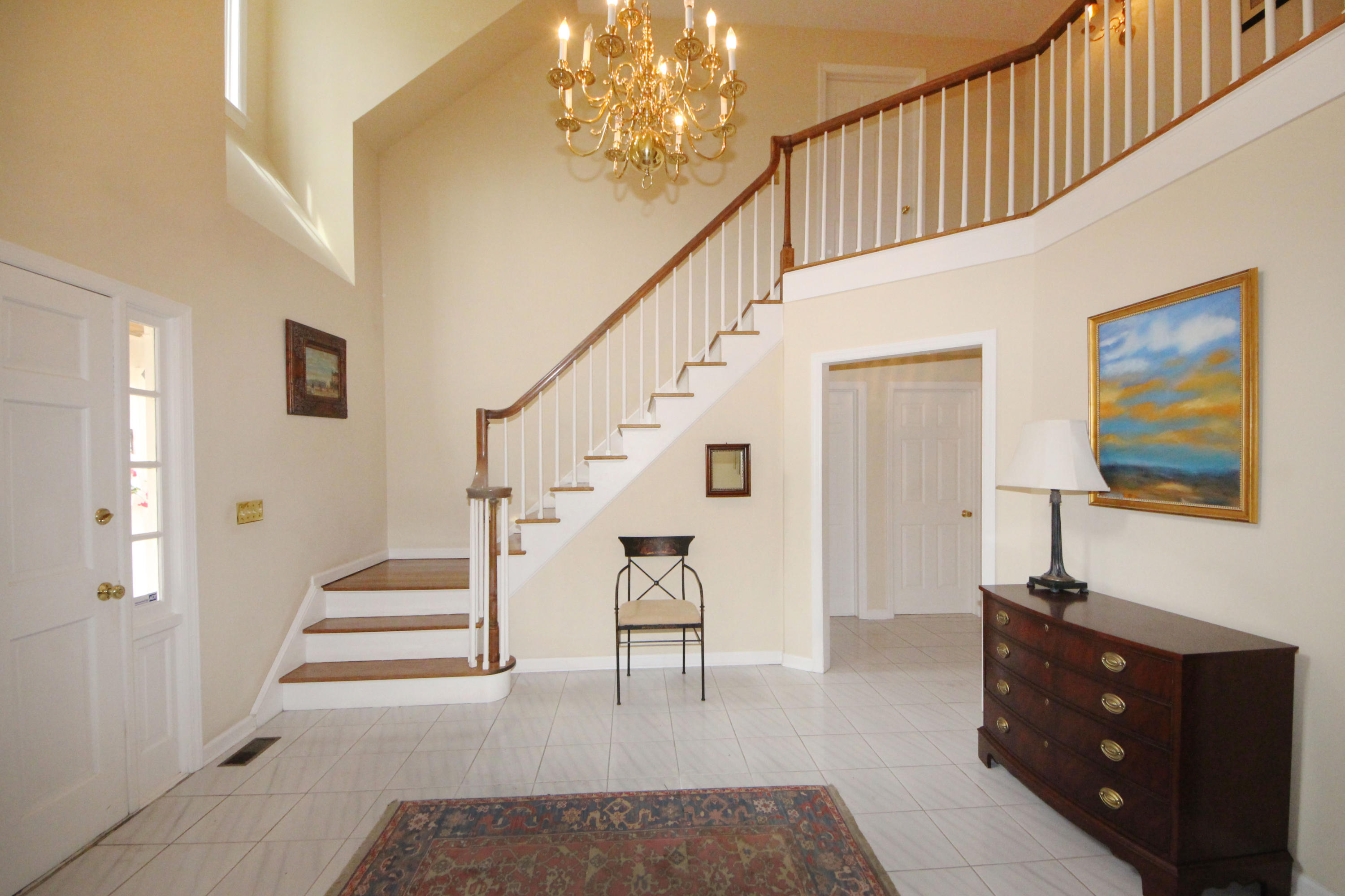 329 Laurel Road New Canaan, CT 06840 - Photo 3 of 30 Dramatic Entry