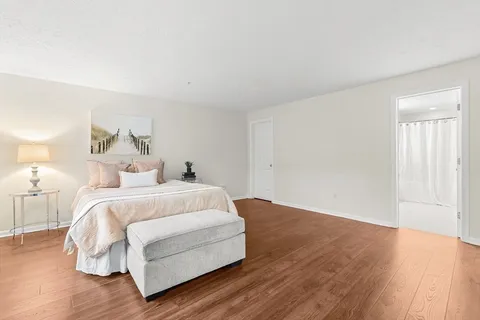 $725,000 | 7 Conant Road, Unit 53, Winchester, MA 01890