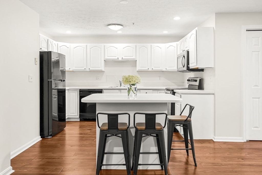 7 Conant Road, Unit 53 Winchester, MA 01890 - Photo 6 of 26