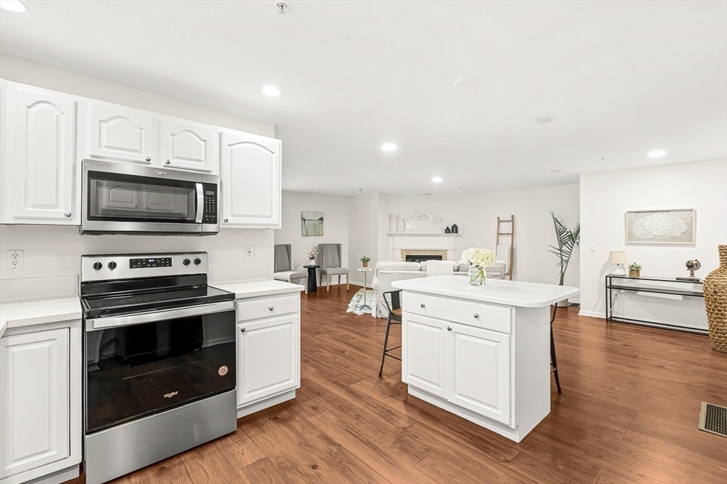 7 Conant Road, Unit 53 Winchester, MA 01890 - Photo 8 of 26