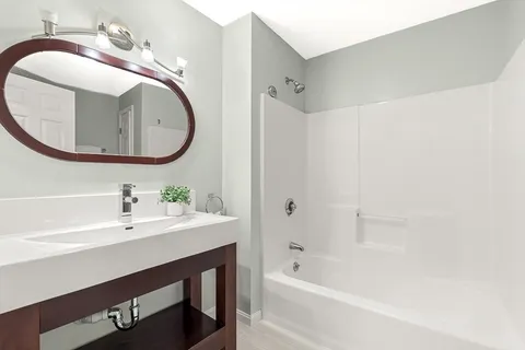 $725,000 | 7 Conant Road, Unit 53, Winchester, MA 01890