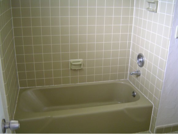 759 Northeast Apollo Palm Bay, FL 32905 - Photo 9 of 12 a bathroom with a bathtub