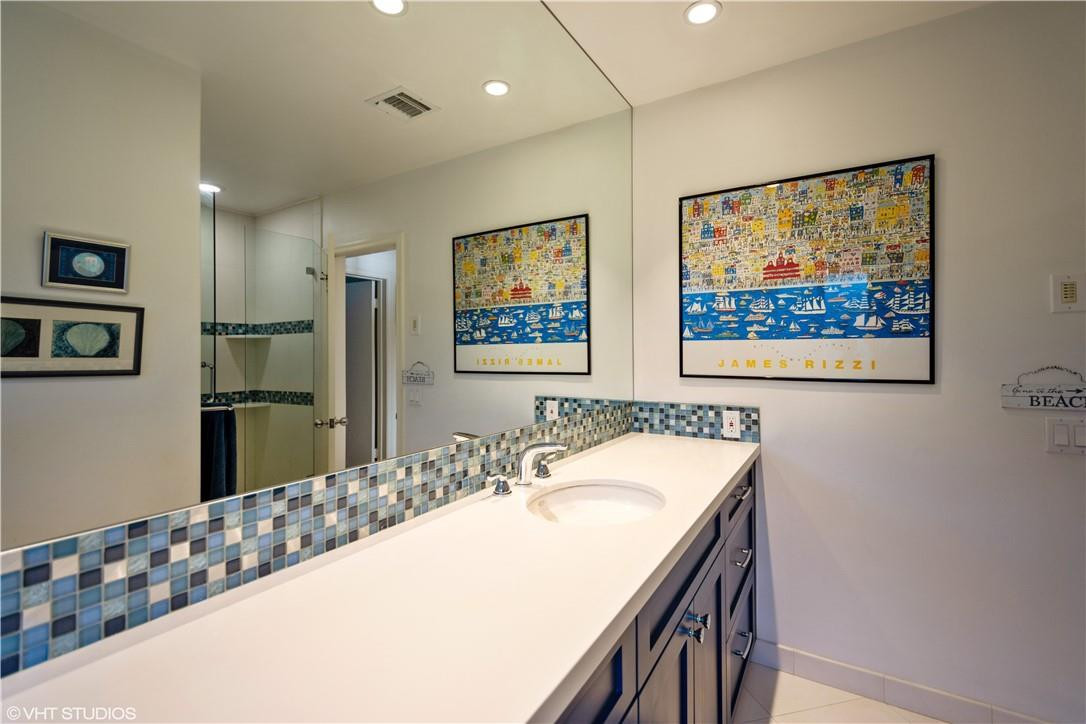 17 Cayuga Road Sea Ranch Lakes, FL 33308 - Photo 14 of 25 Photo 14
