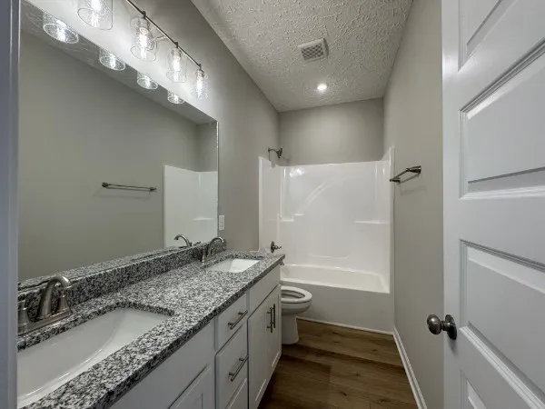 $399,900 | 8 Laurel View Street, Manchester, TN 37355