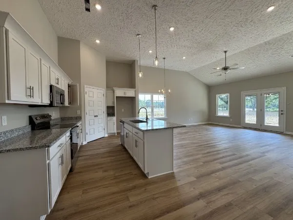 $399,900 | 8 Laurel View Street, Manchester, TN 37355