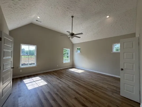 $399,900 | 8 Laurel View Street, Manchester, TN 37355