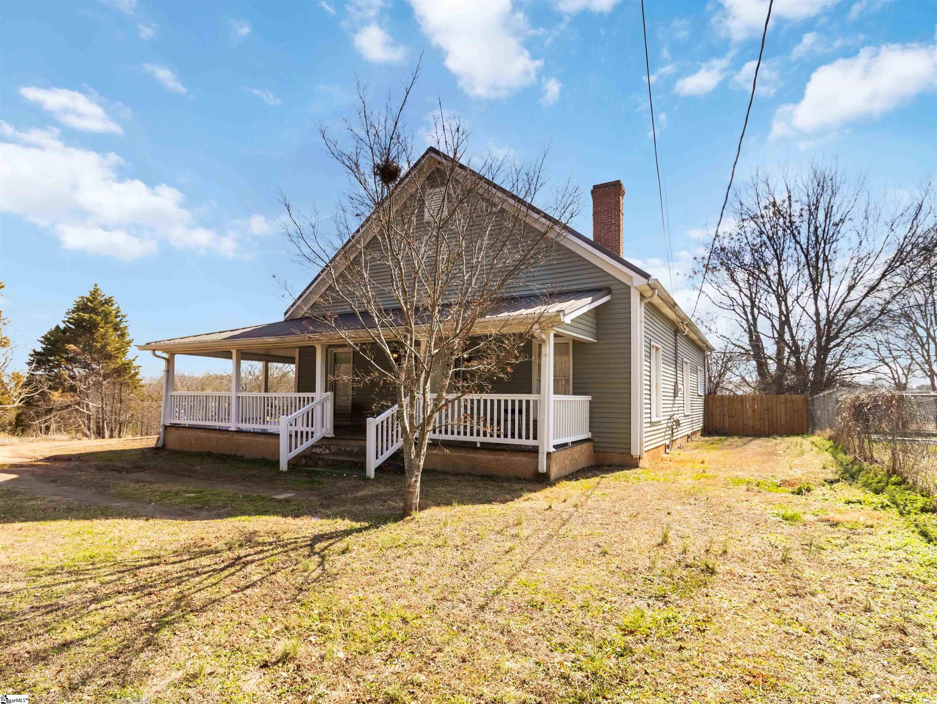 8768 Highway 92 Enoree, SC 29335 - Photo 2 of 35