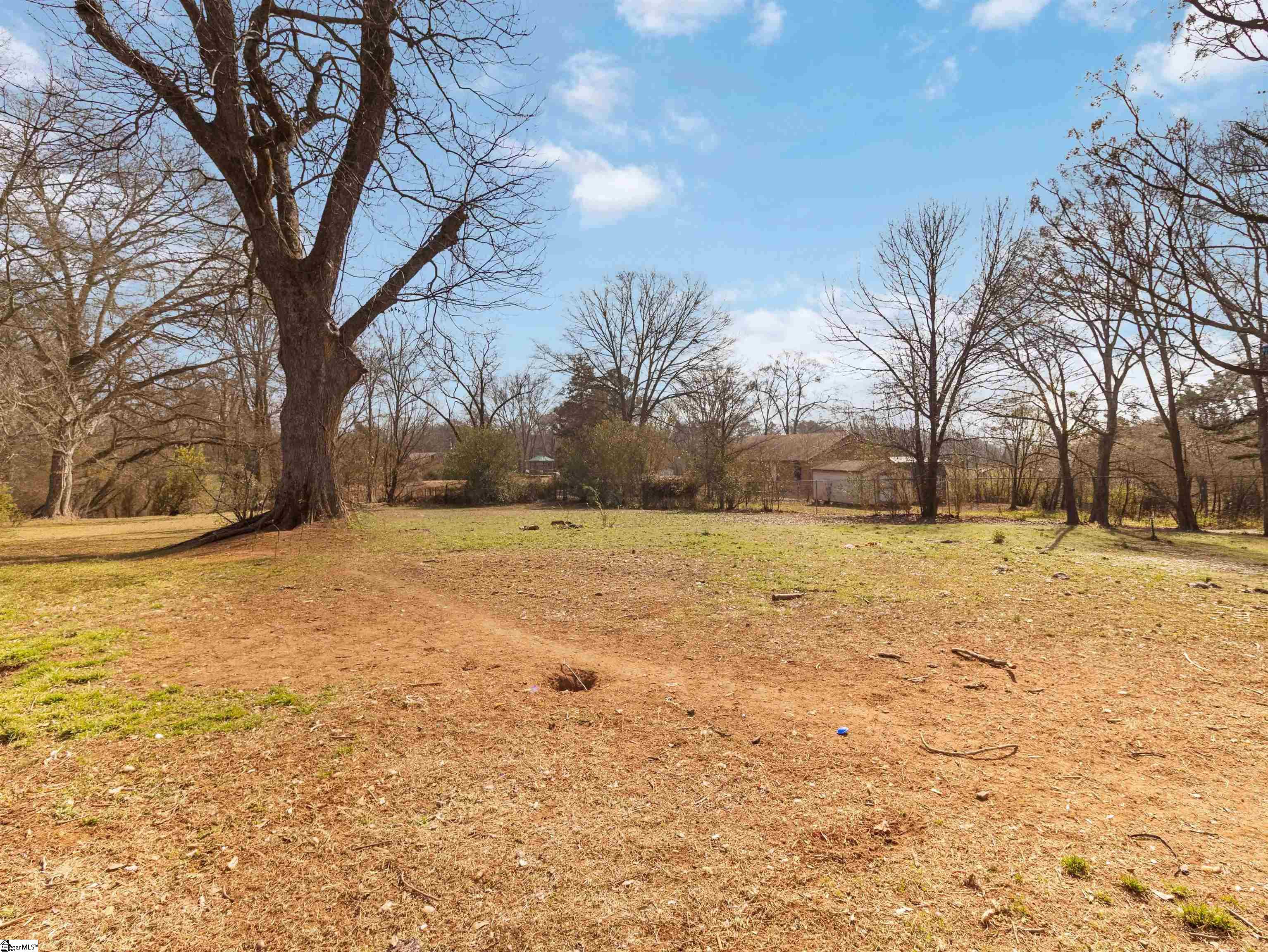 8768 Highway 92 Enoree, SC 29335 - Photo 28 of 35