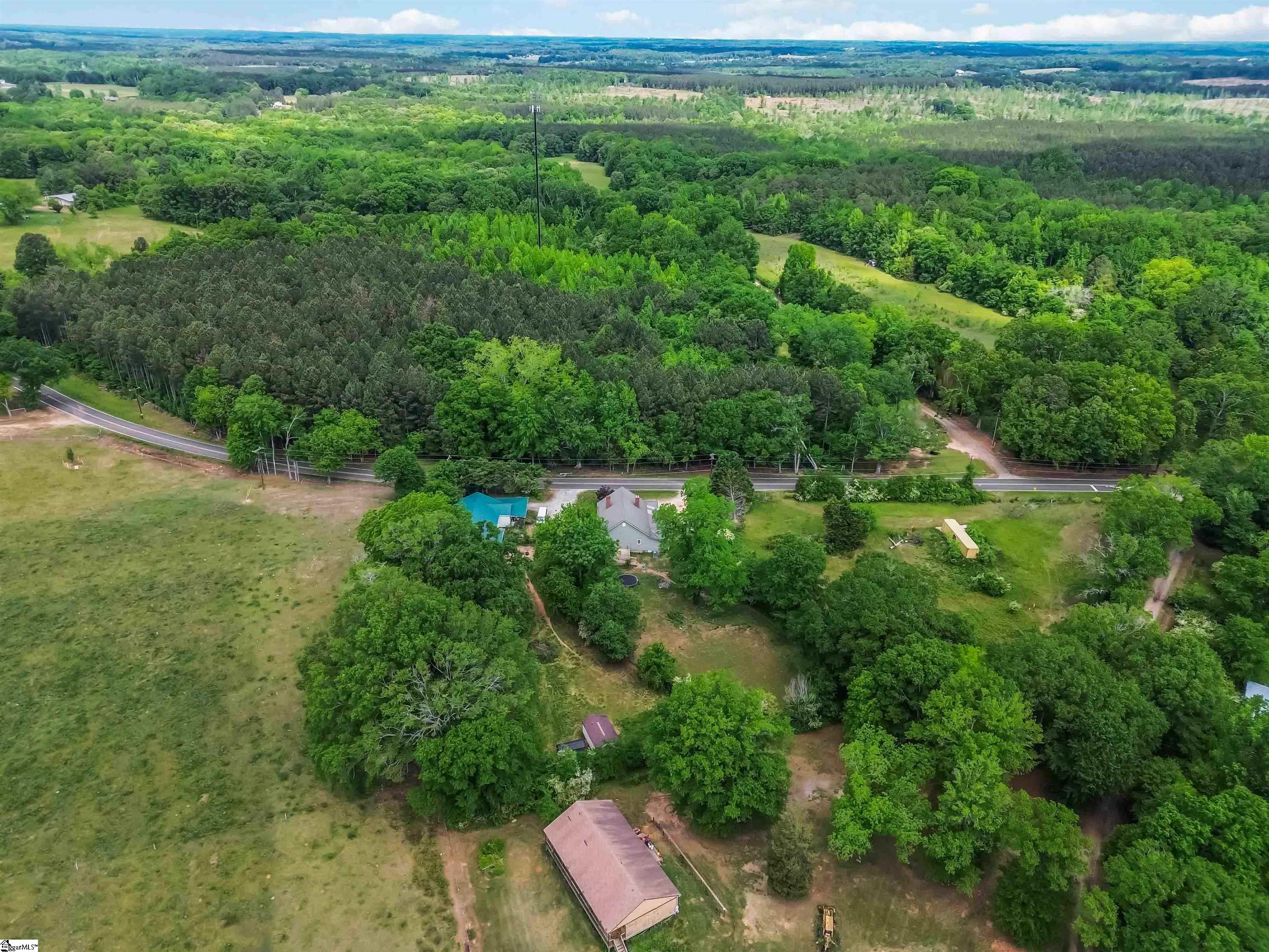 8768 Highway 92 Enoree, SC 29335 - Photo 34 of 35