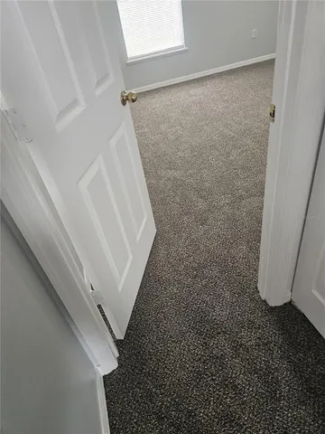 a view of entryway with window