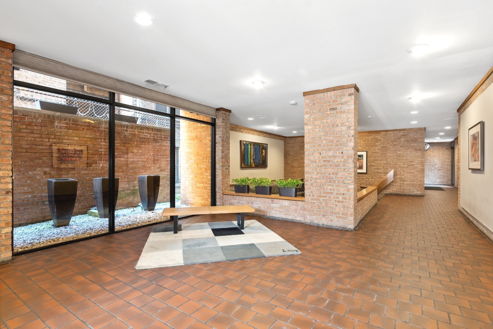 2333 North Geneva Terrace, Unit 6D Chicago, IL 60614 - Photo 13 of 15 a large white room with a large window